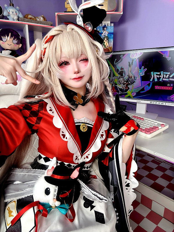 _mewcos instagram image archive image