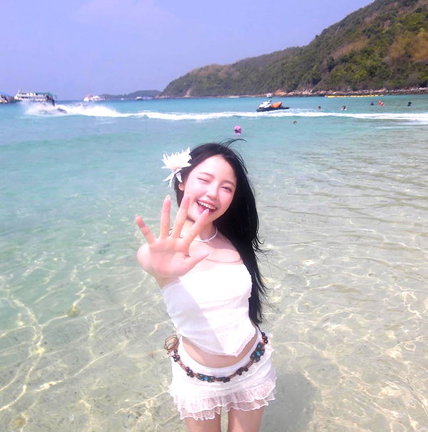 lyhythuedoxinh instagram image archive image