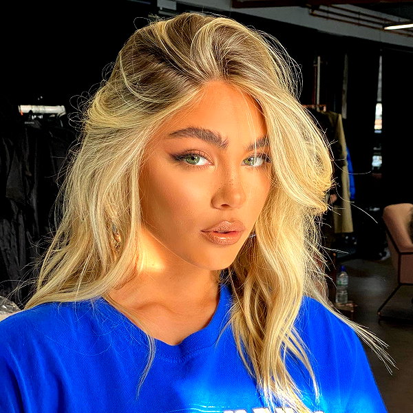 maya.keyy instagram image archive image