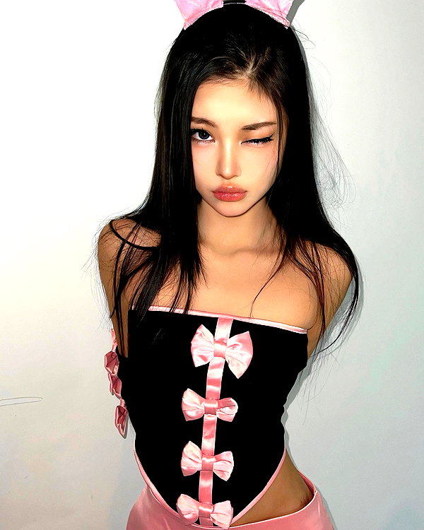 ll.lu1s instagram image archive image