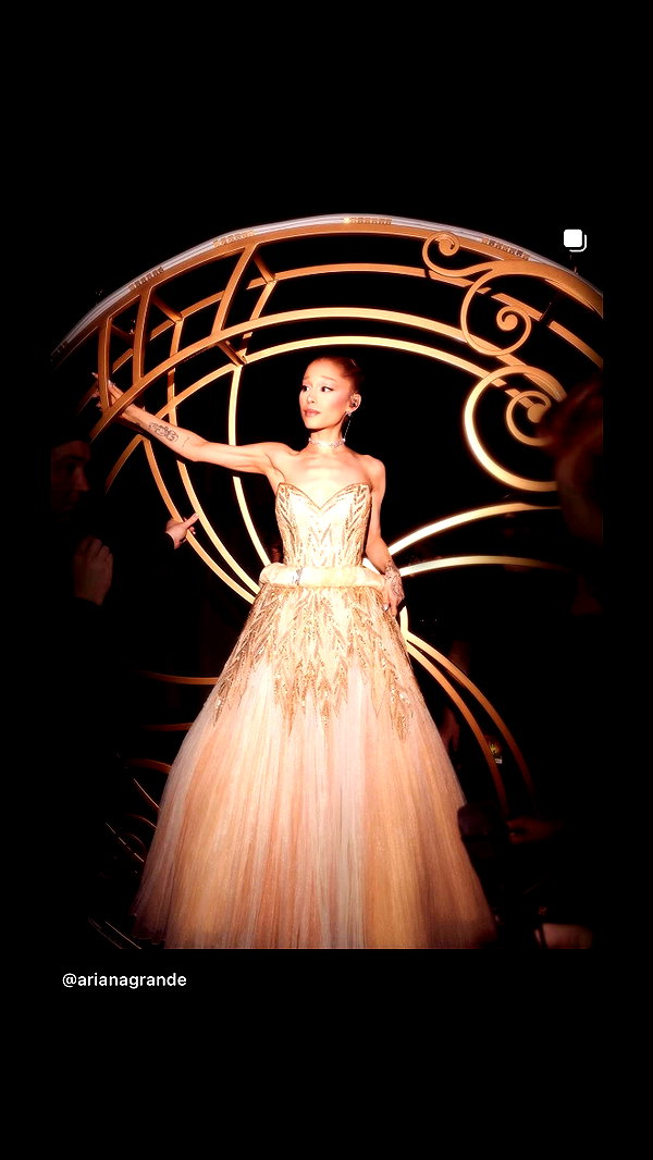 arianagrande instagram image archive image
