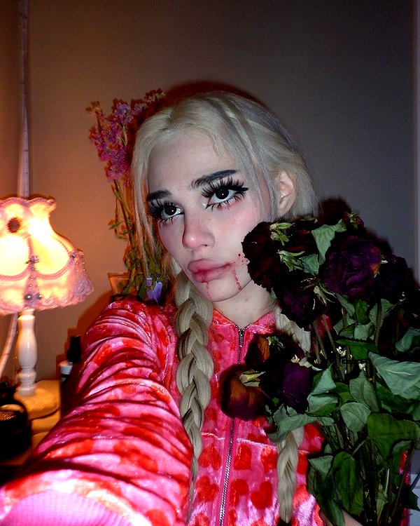 vik4au instagram image archive image