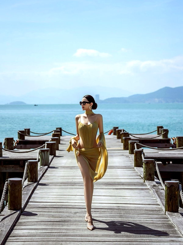 lyhythuedoxinh instagram image archive image