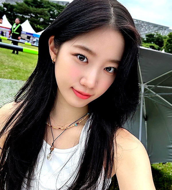 zuhazana instagram image archive image