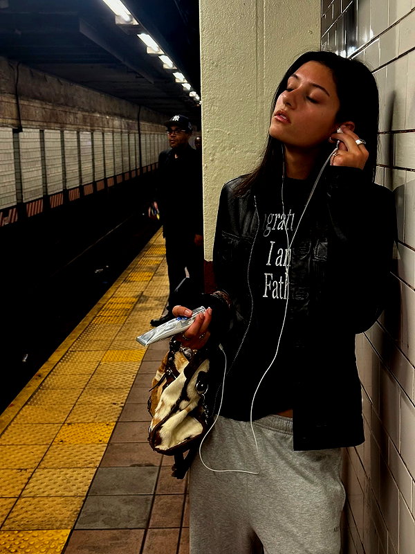 reneeebeller instagram image archive image