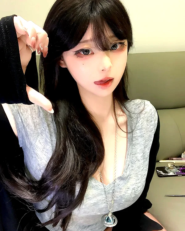 yingyinng_ instagram image archive image