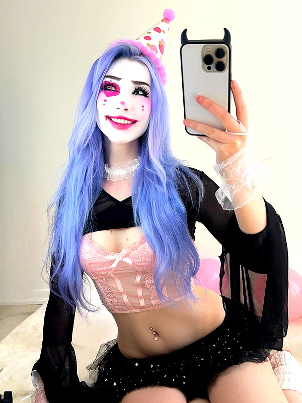 danielle.mercedie instagram image archive image