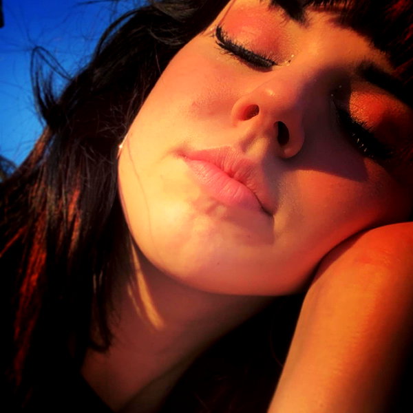 yeahimcaroline instagram image archive image