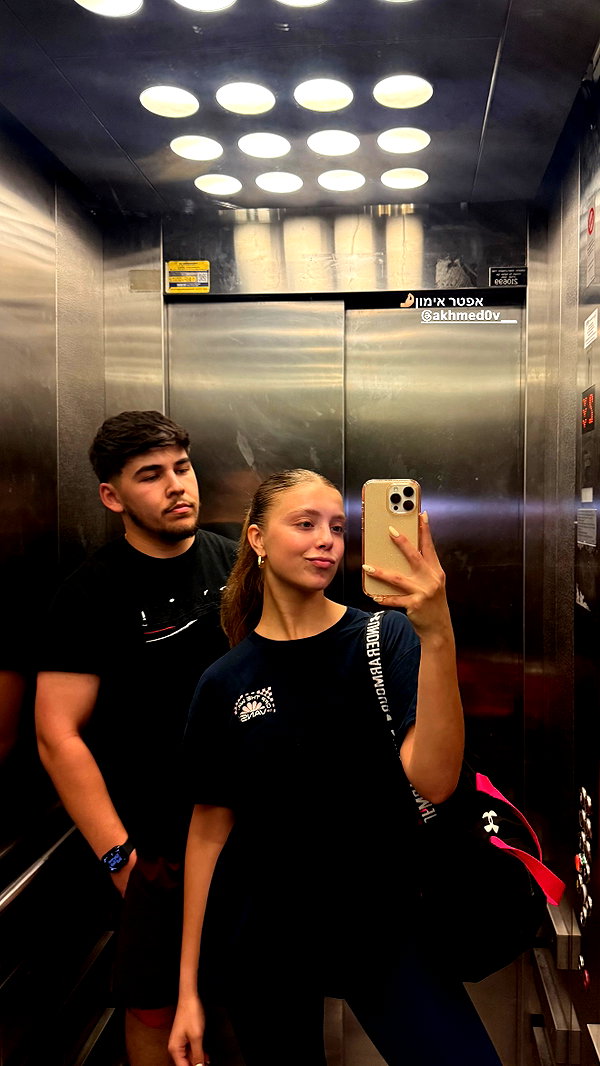 mishel_d_ instagram image archive image