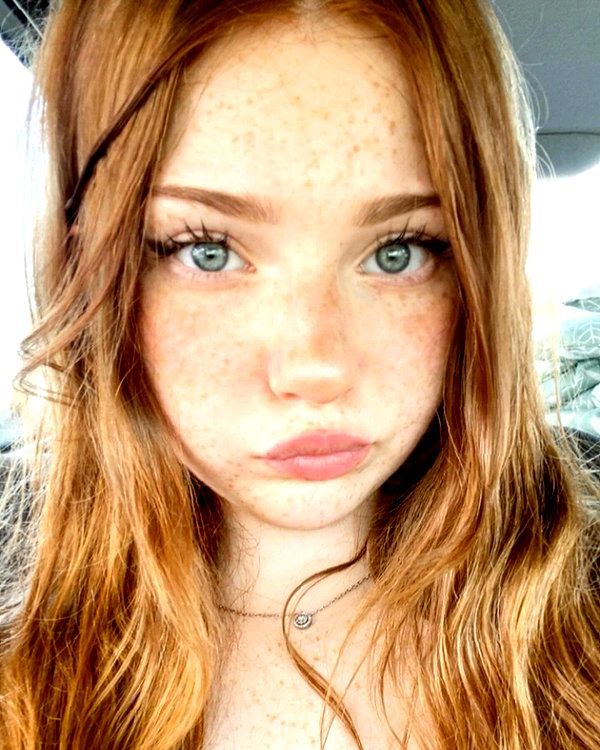 dollyemi instagram image archive image