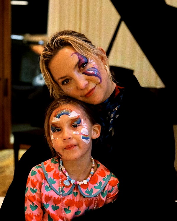 katehudson instagram image archive image