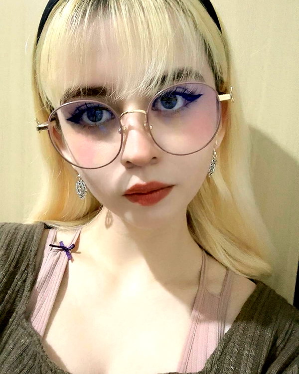 luly1980s instagram image archive image