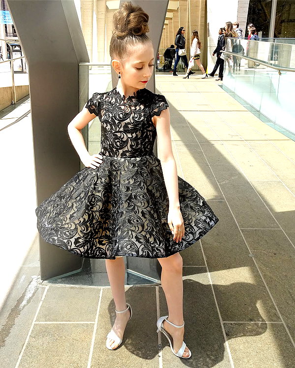 ellianawalmsley instagram image archive image