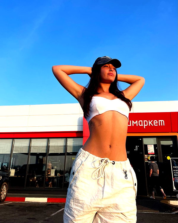 veroni22ka instagram image archive image