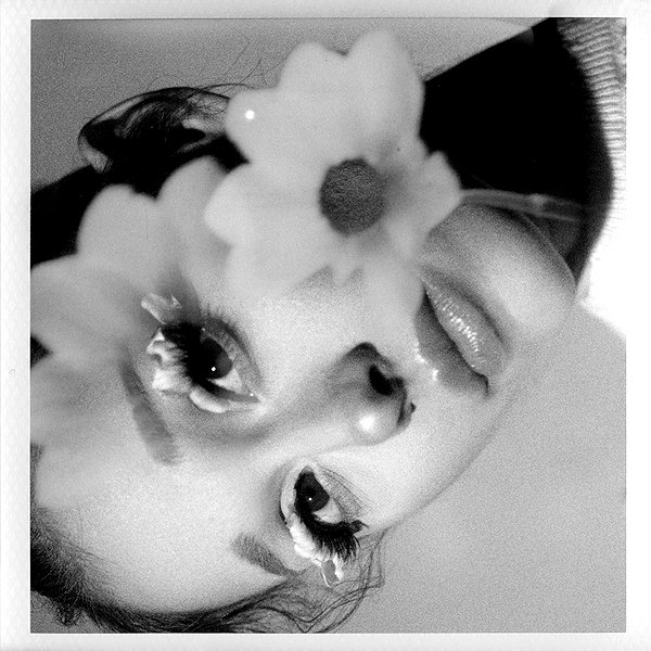 arianagrande instagram image archive image