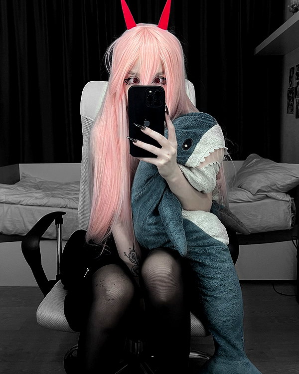 glowmoonshorty instagram image archive image