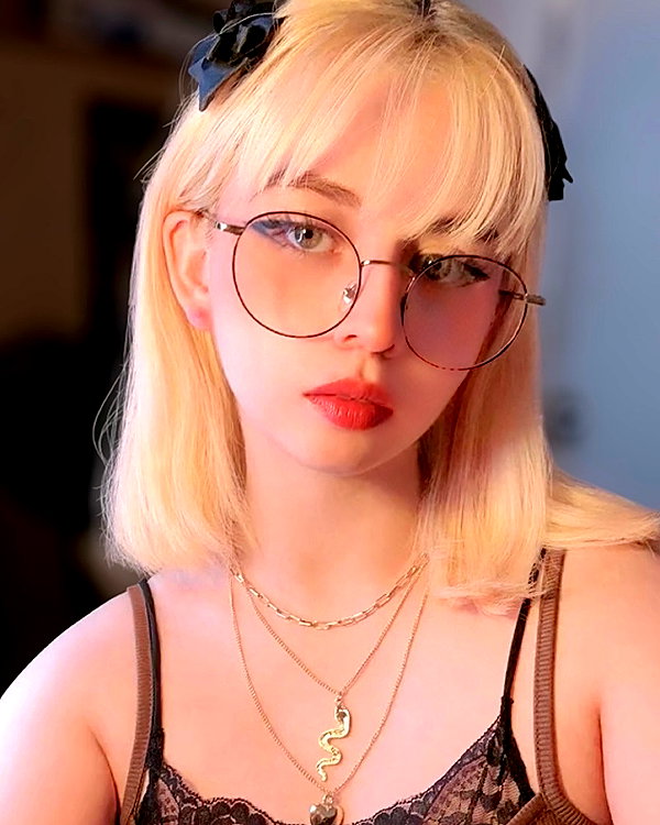 luly1980s instagram image archive image
