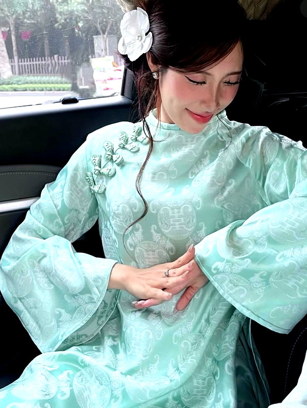 lyhythuedoxinh instagram image archive image
