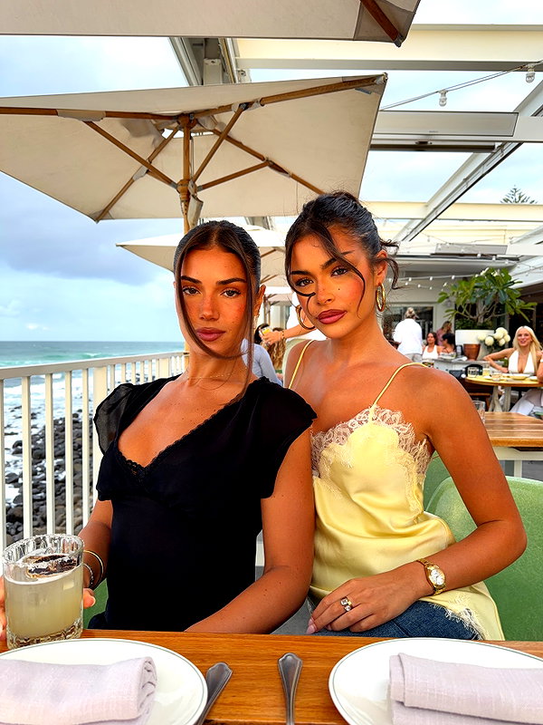oliviaphillipps instagram image archive image
