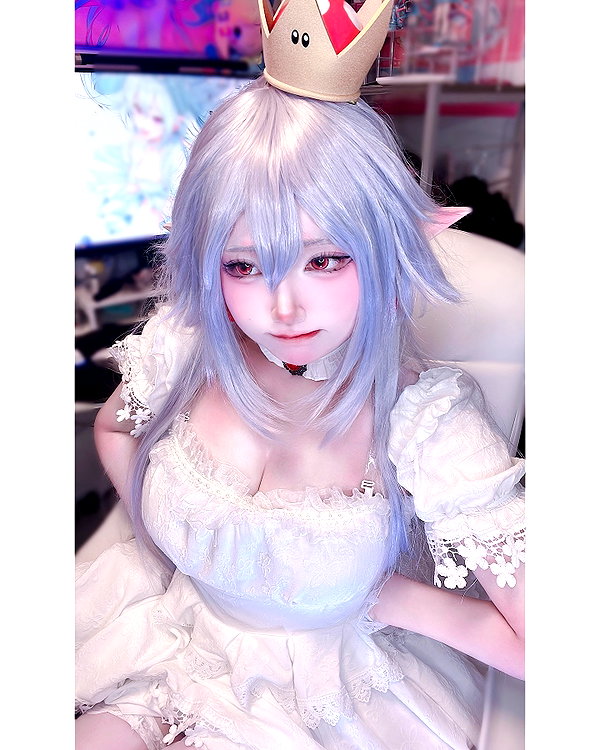 purinn_cos instagram image archive image
