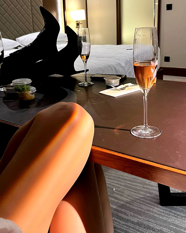 aseynat0r instagram image archive image