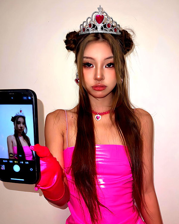 ll.lu1s instagram image archive image