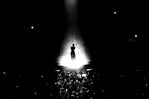 arianagrande instagram image archive image