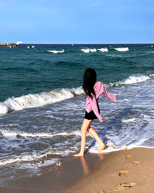 daxbin instagram image archive image