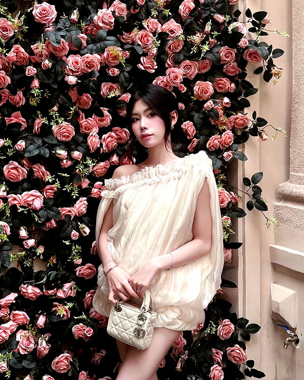 lyhythuedoxinh instagram image archive image