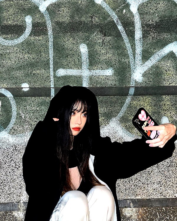 ku._03 instagram image archive image