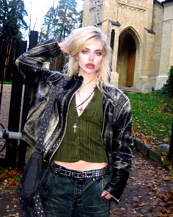 alien.hanna instagram image archive image