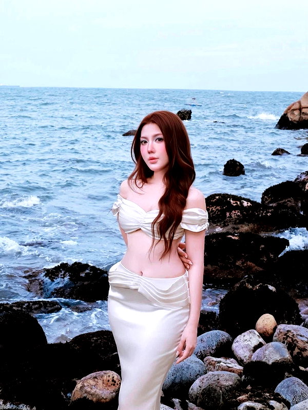 lyhythuedoxinh instagram image archive image