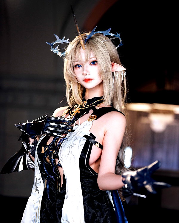 xier_cos instagram image archive image