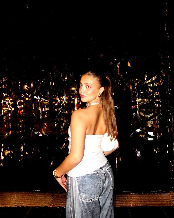 mishel_d_ instagram image archive image