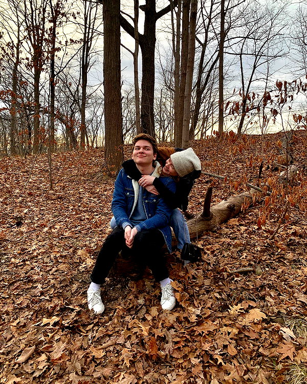 sadiesink_ instagram image archive image