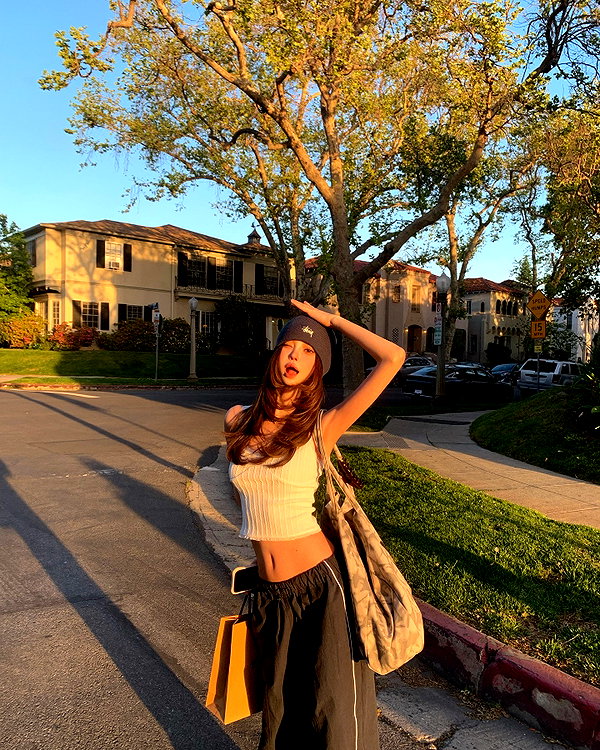 daxbin instagram image archive image