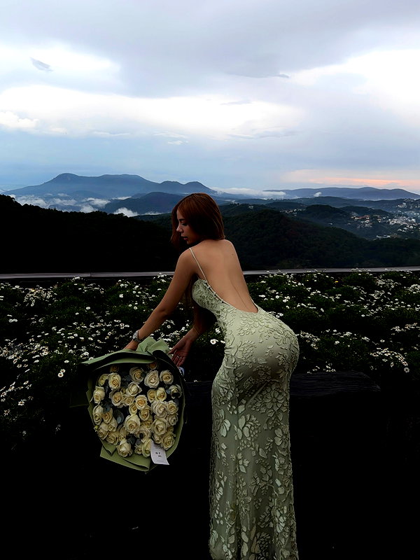 lyhythuedoxinh instagram image archive image