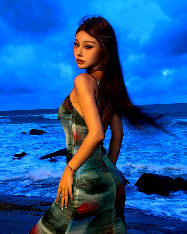 ll.lu1s instagram image archive image