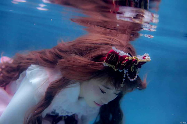 muze instagram image archive image