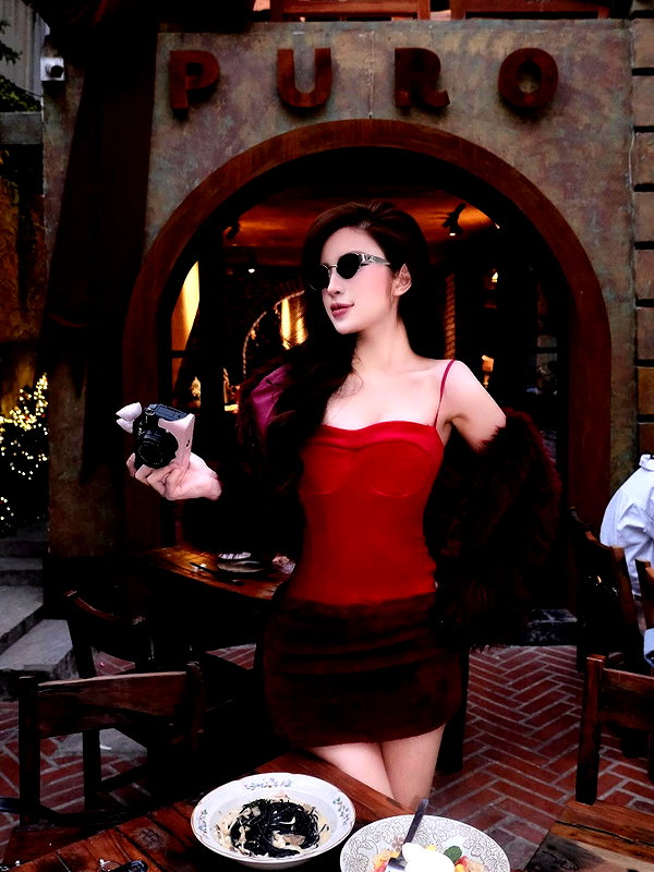 lyhythuedoxinh instagram image archive image