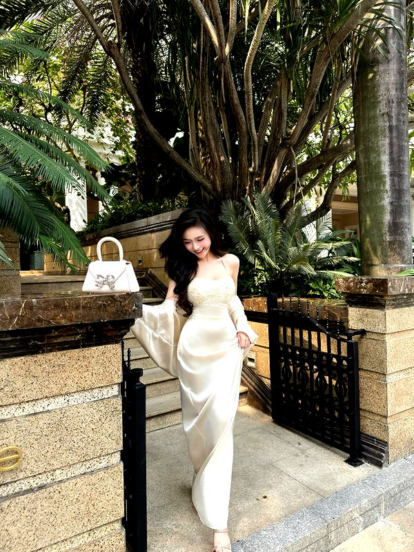 lyhythuedoxinh instagram image archive image