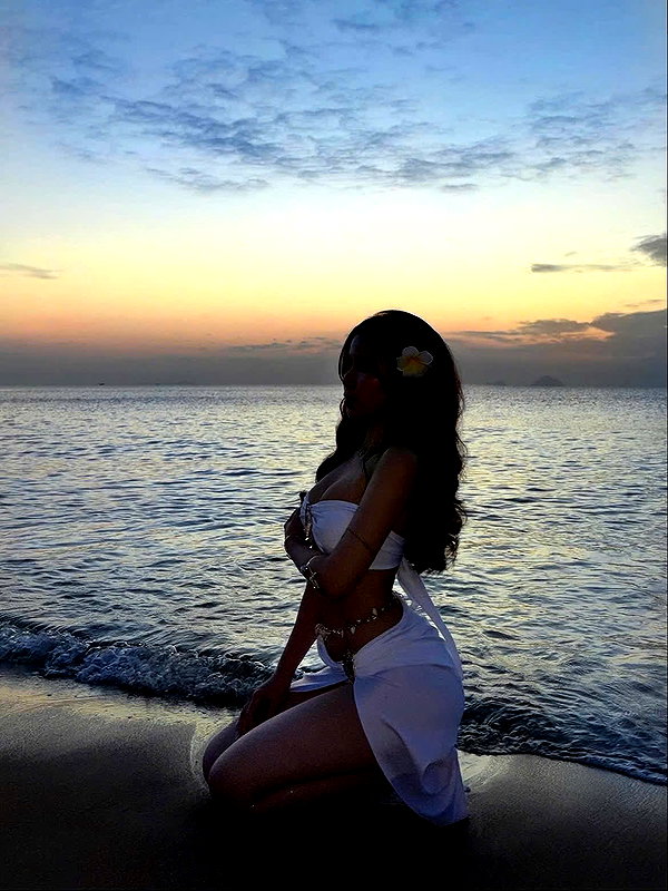 lyhythuedoxinh instagram image archive image