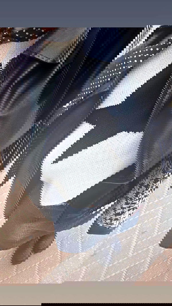 avital_1010.2003 avital_1010.2003 archive image