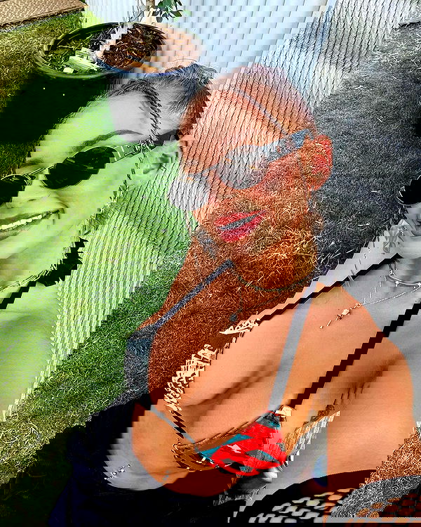 itshayleydavies itshayleydavies archive image