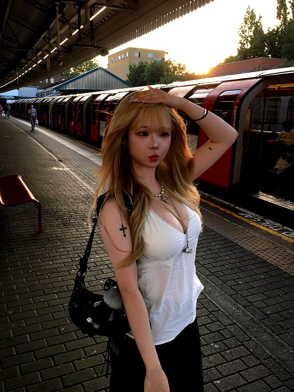 10c.7l instagram image archive image