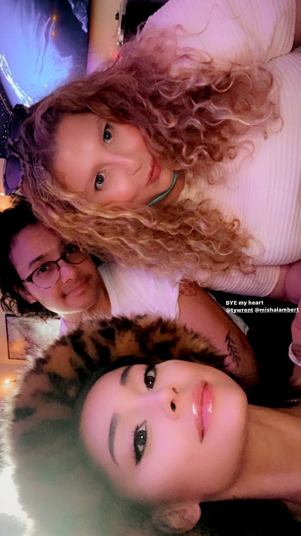 arianagrande instagram image archive image