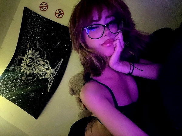 shevaal_x instagram image archive image