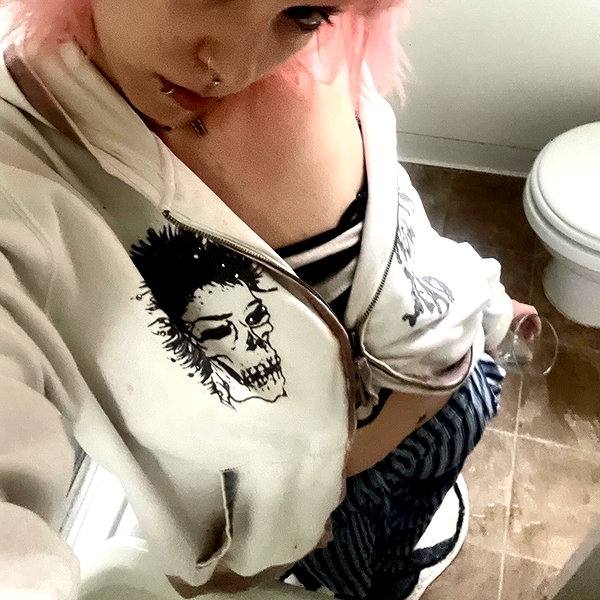 haileylayfield instagram image archive image
