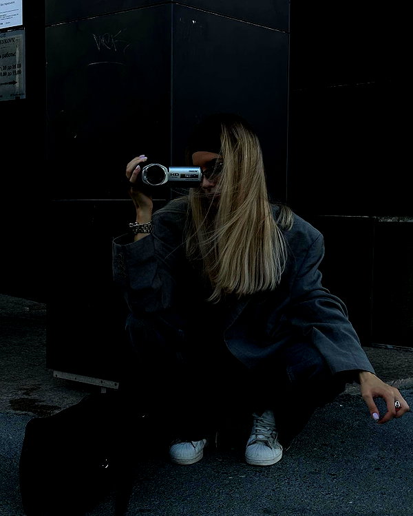 kkwwwv instagram image archive image