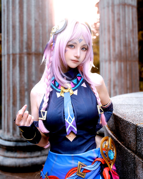 miee_cos instagram image archive image